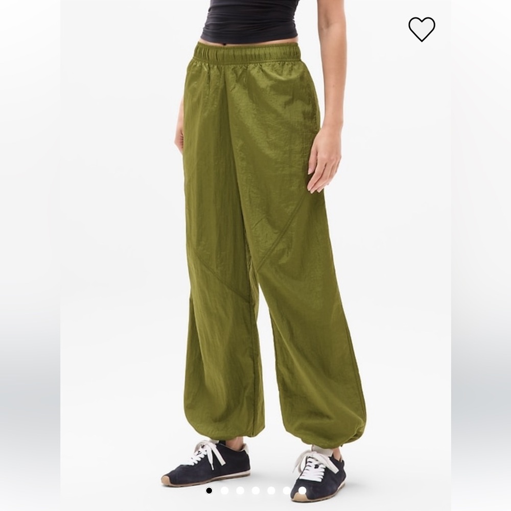 Athleta Lunar Sheen Utility Mid Rise Olive Green Women's Pants, Small - Picture 2 of 10